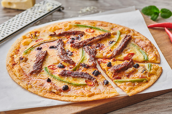 Szechuan Style Beef Pizza 