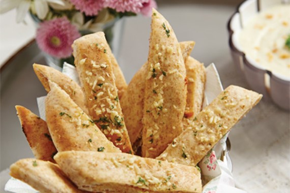 Garlic Sticks with Cheese Dipping Sauce